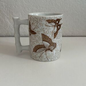 Vintage Butterly Print Mug